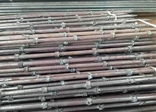 文城镇隧道钢花管